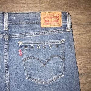 Levi jeans